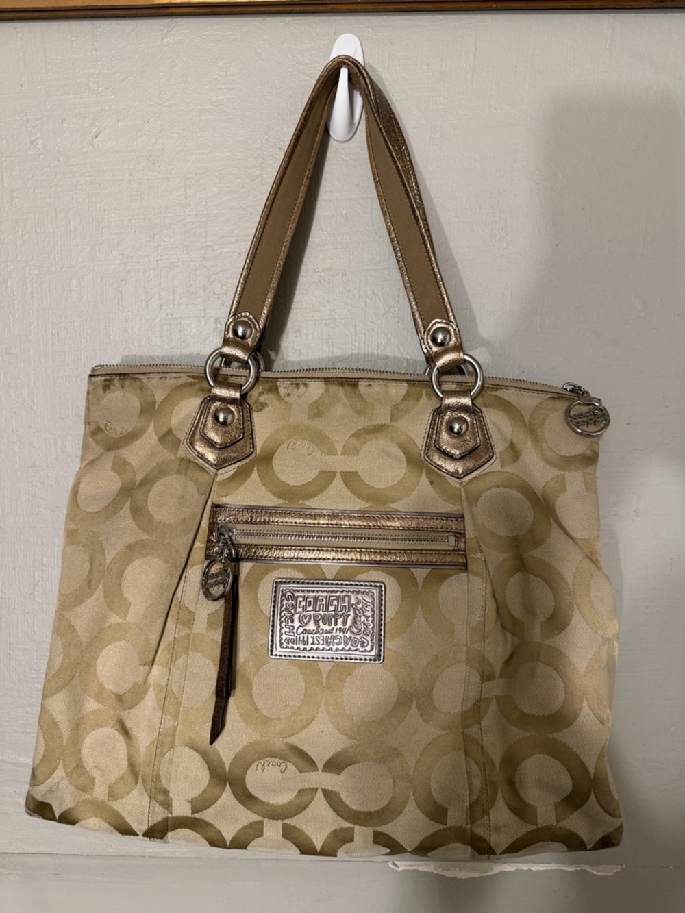 Coach Beige Poppy Purse